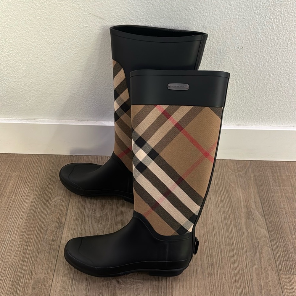Burberry rain boots